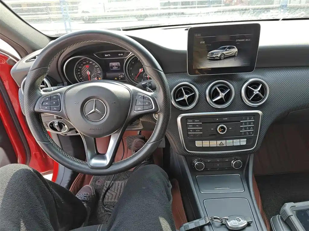 Mercedes-Benz A-Class (Import) 2017 Facelift A 200 Fashion фото 6