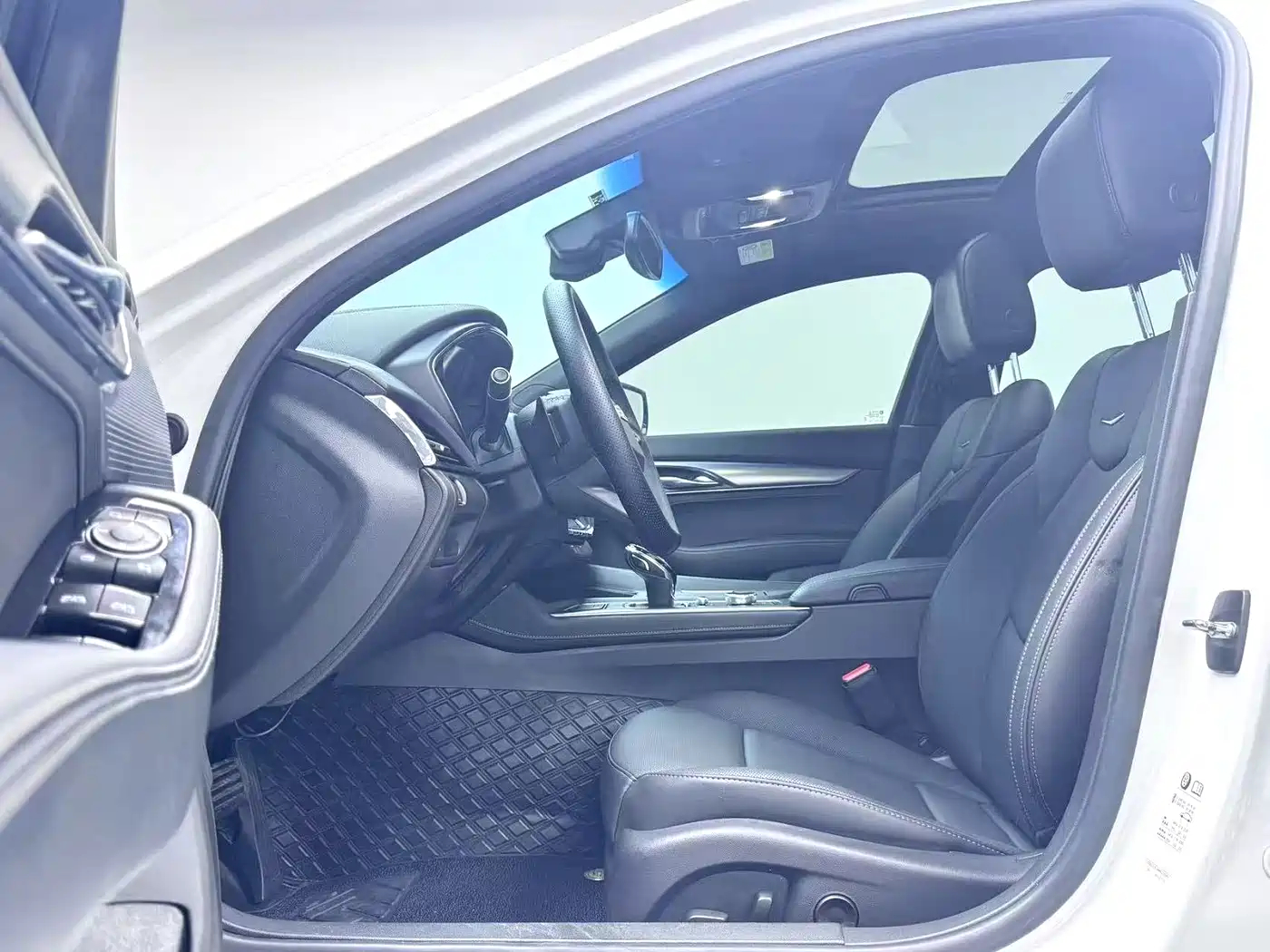 Cadillac CT5 2021 28T Luxury фото 4