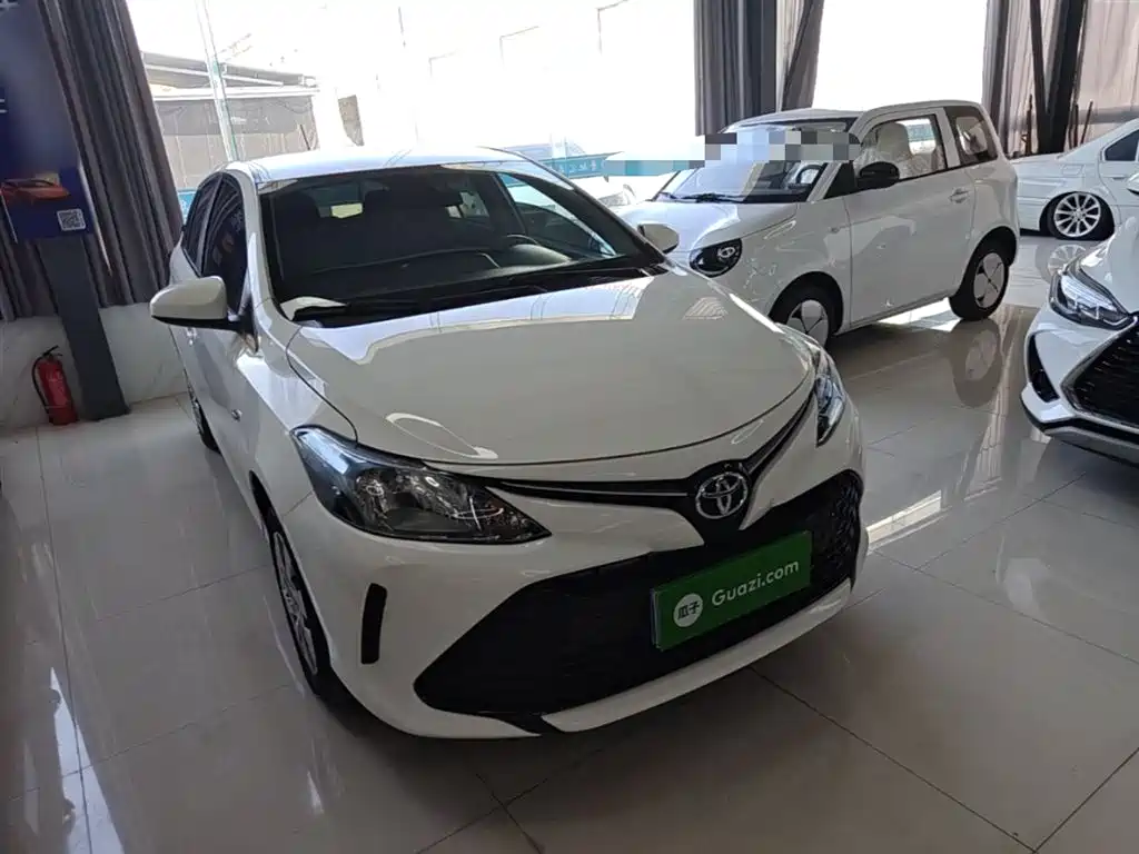 Toyota Vios FS 2017 1.5L CVT Fengchi Edition фото 4