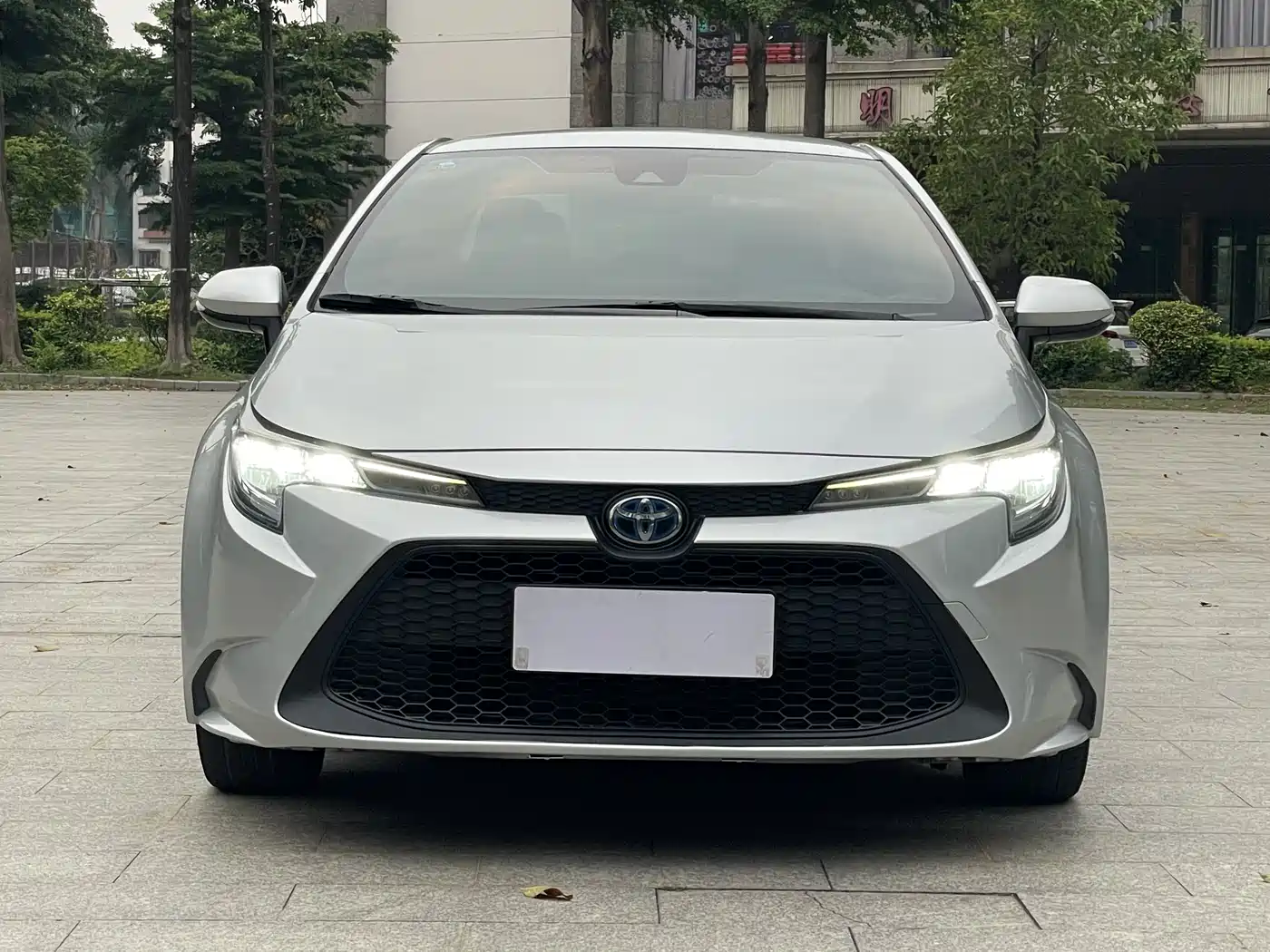 Toyota Levin 2021 Dual Hybrid 1.8H E-CVT Leading Edition фото 3