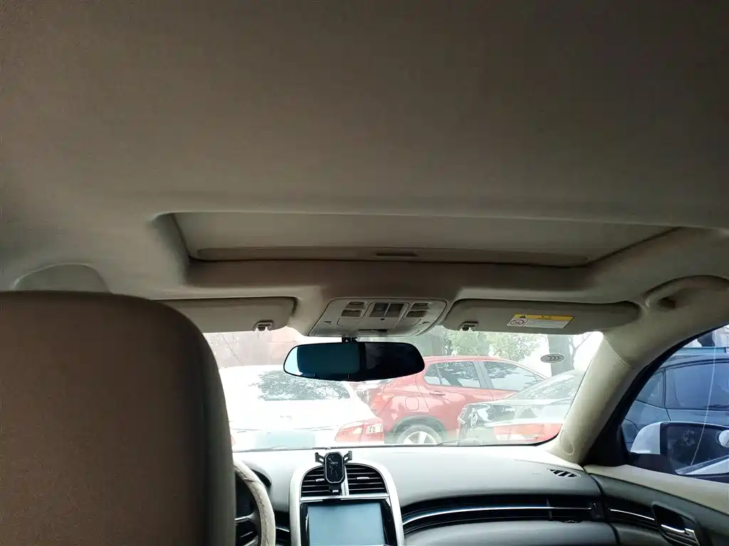 Chevrolet Malibu 2014 2.0L Automatic Comfort фото 18