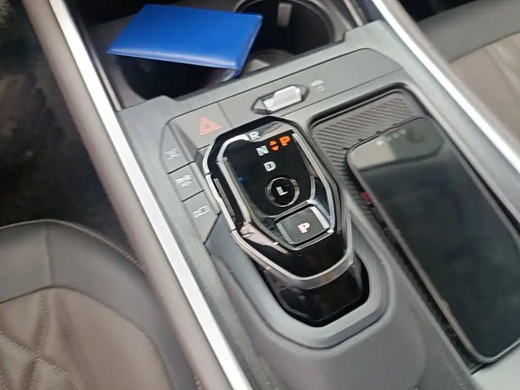 Ford Edge 2025 2025 Edge L 2.0T EcoBoost E Hybrid AWD 7-seater Premium