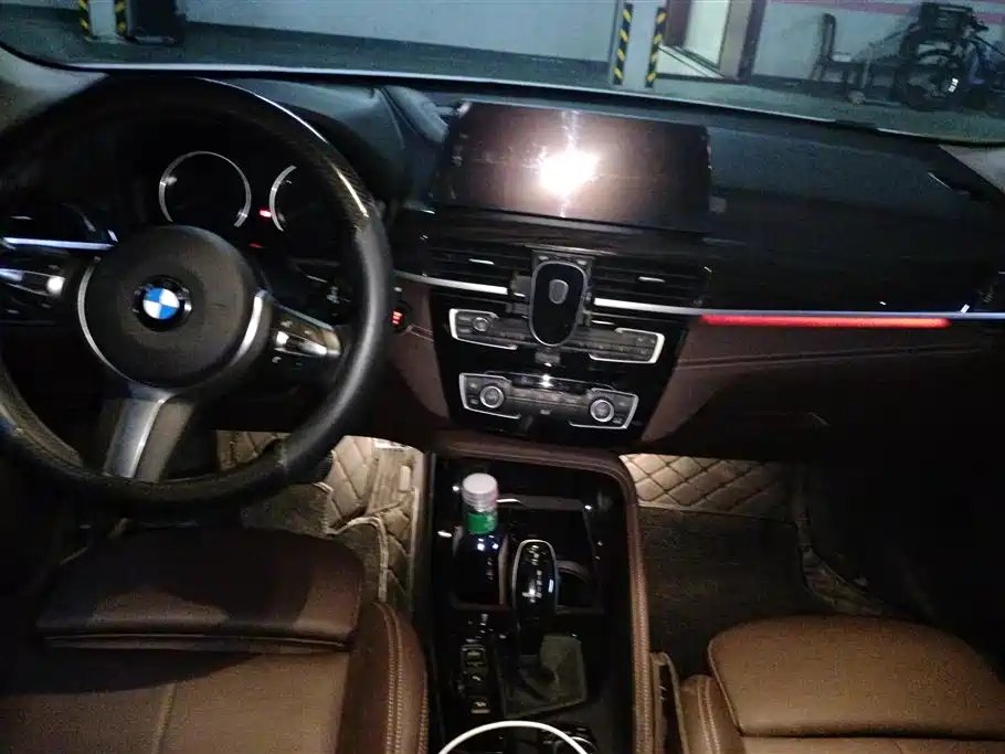 BMW X1 2022 xDrive25Li Premium фото 12
