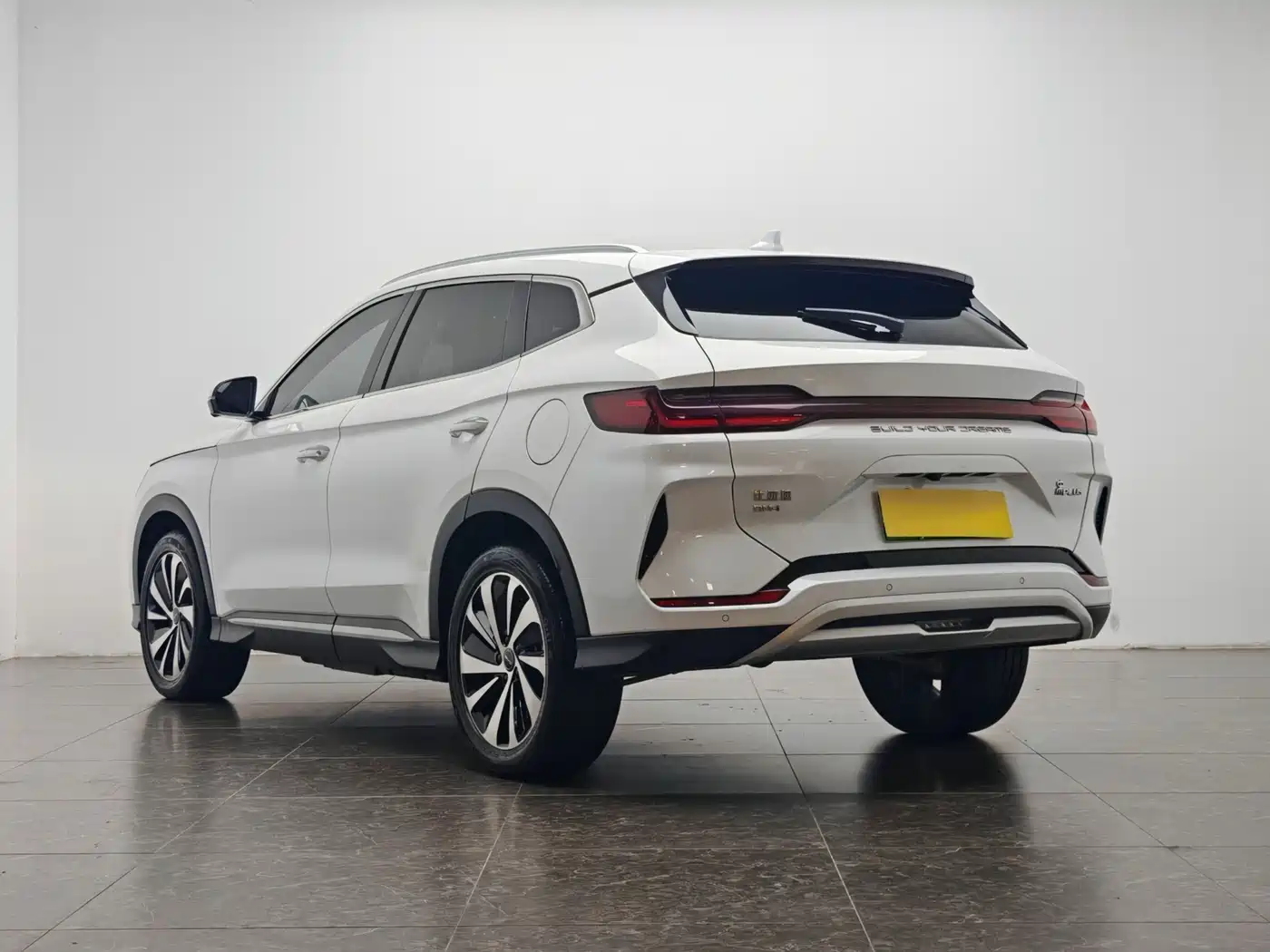 BYD Song PLUS PHEV 2024 Glory Edition DM-i 110km Flagship PLUS фото 4