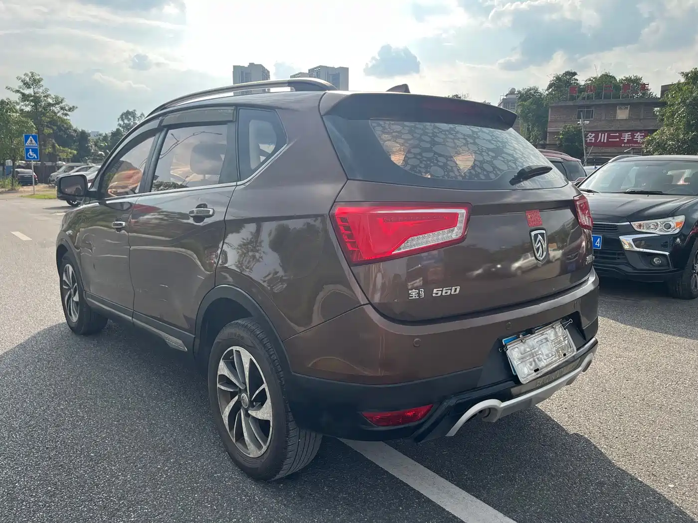 Фото 6 - Baojun 560