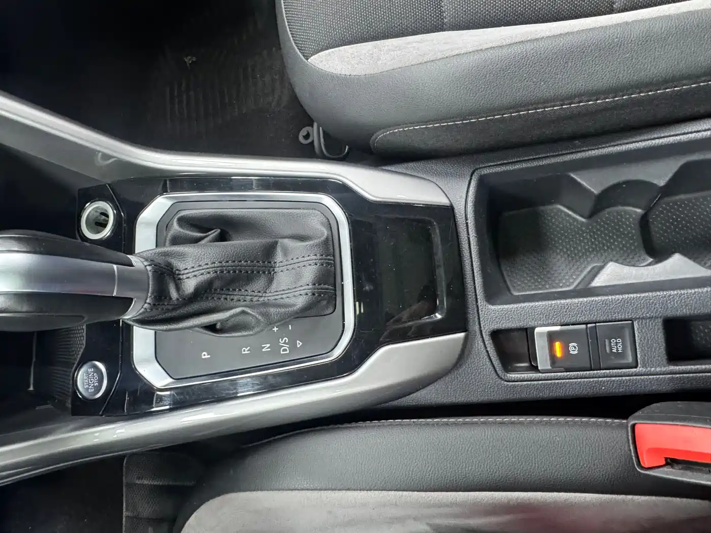 VOLKSWAGEN T ROC EXPLORING SONGS