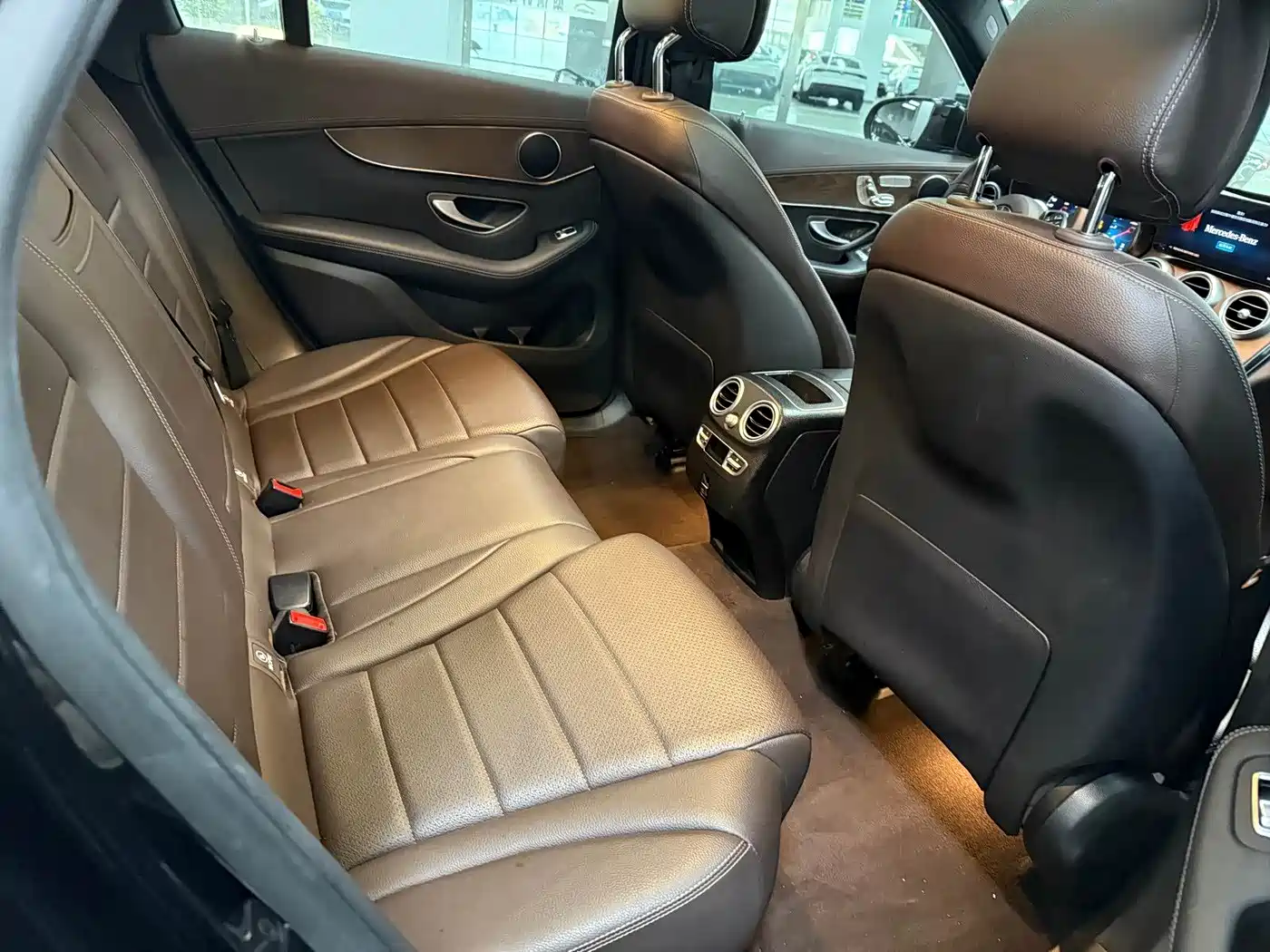 Mercedes-Benz GLC 2023 GLC 300 L 4MATIC Sport 5-Seater фото 13