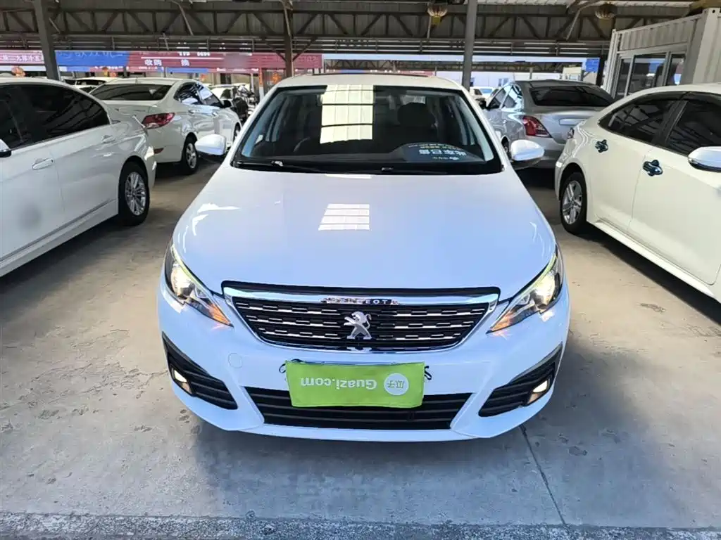 Peugeot 308 2016 1.6L Automatic Luxury фото 3