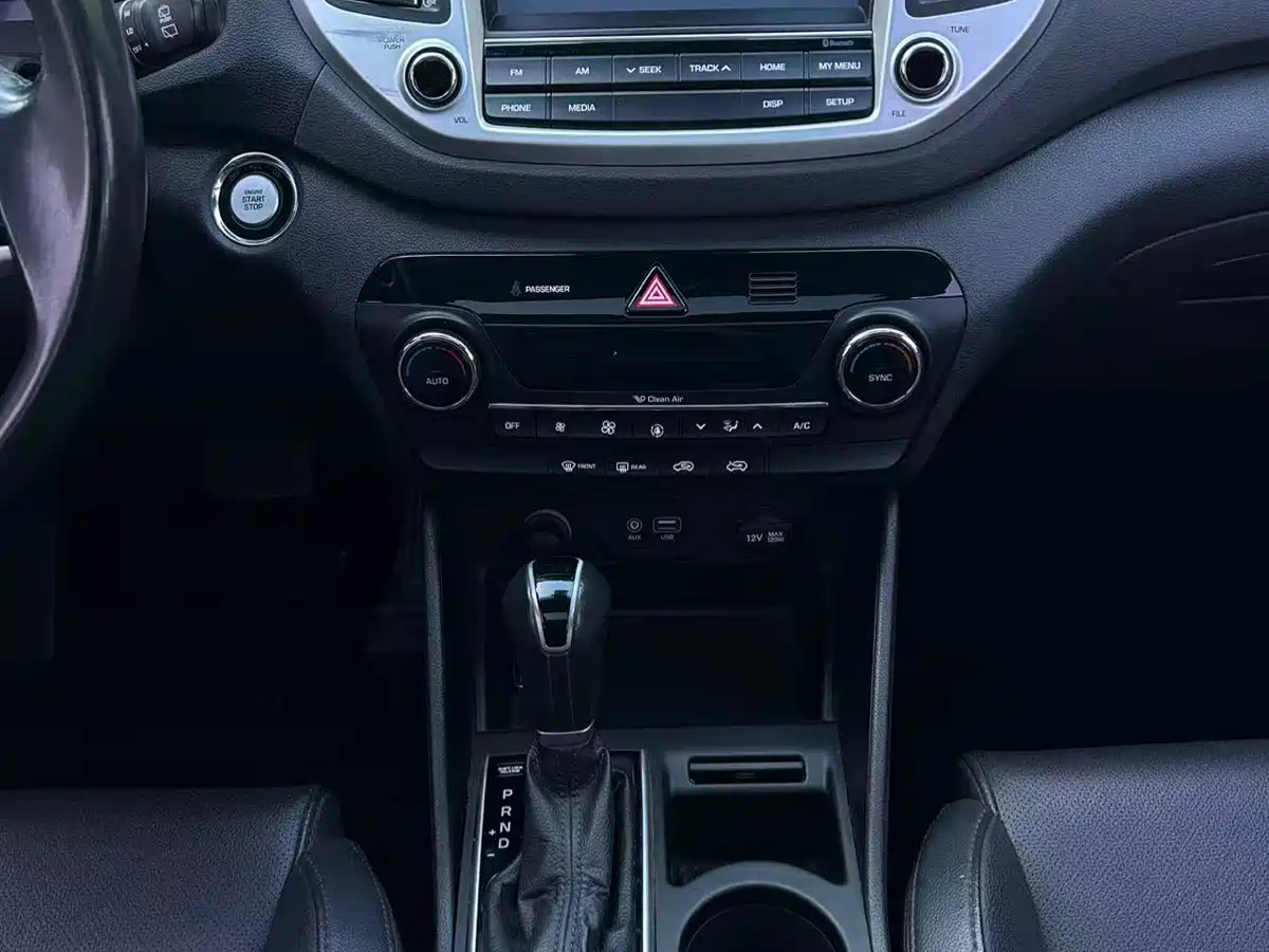 Hyundai Tucson 2015 1.6T Dual Clutch 2WD Smart фото 11