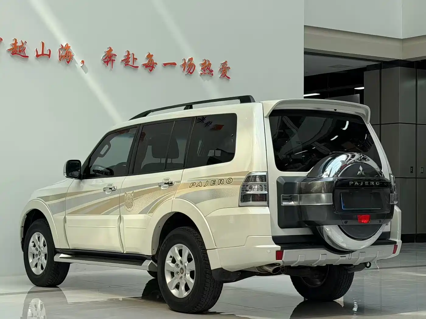 Mitsubishi Pajero (Import) 2019 3.0L Auto Standard Version фото 9