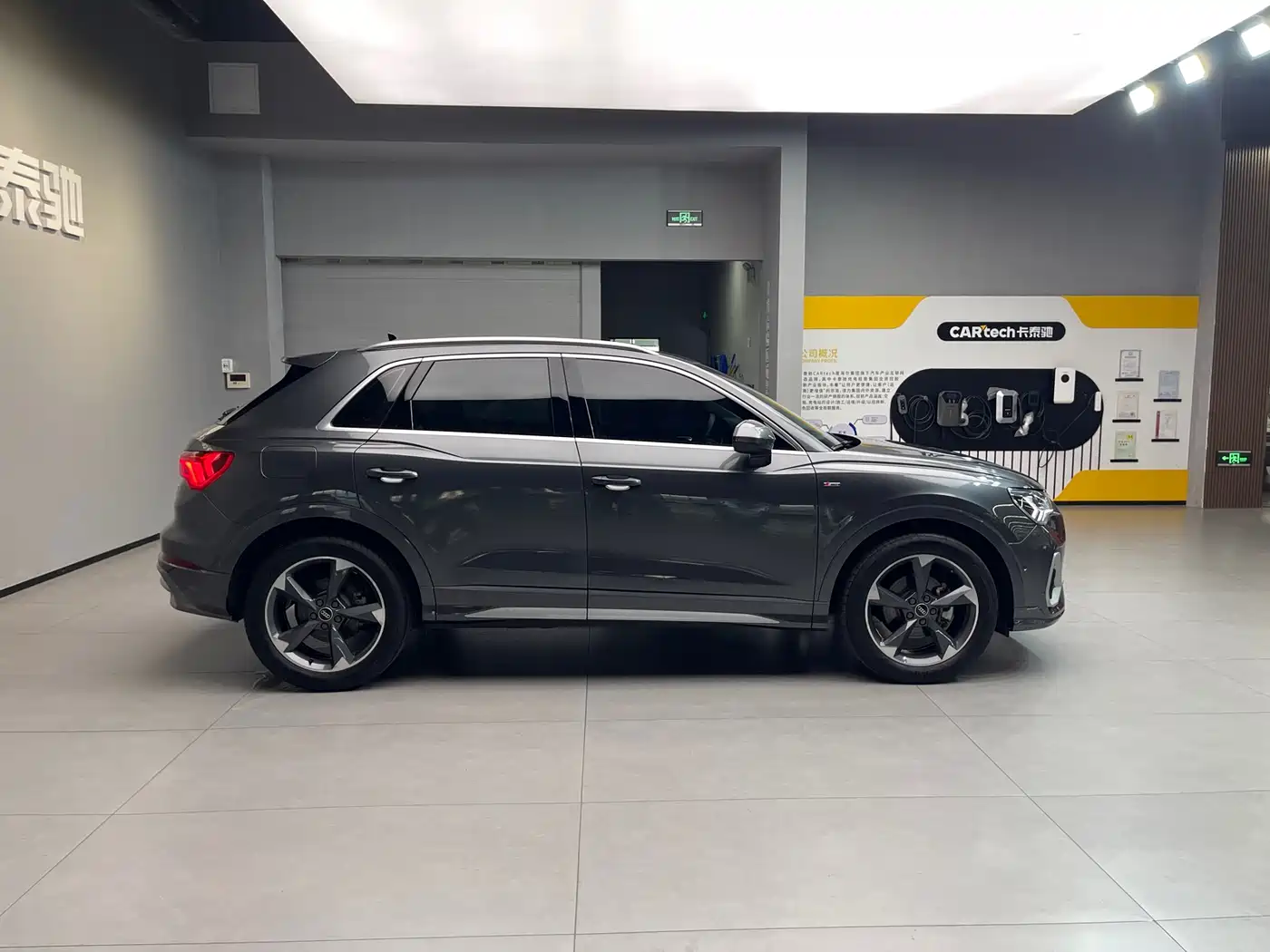 Audi Q3 2023 35 TFSI Fashion Dynamic Model (1.5T) фото 7