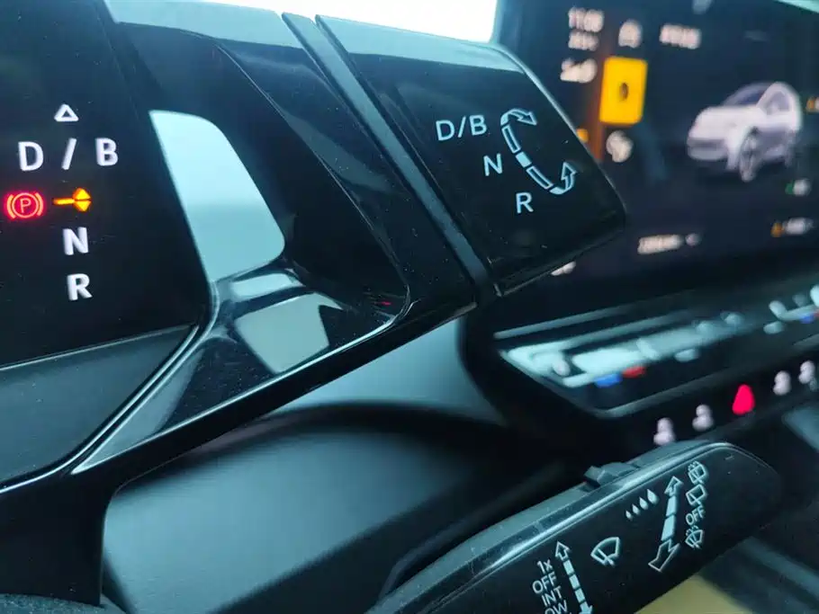 Volkswagen ID.3 2023 Upgraded Pure Intelligence Edition фото 16