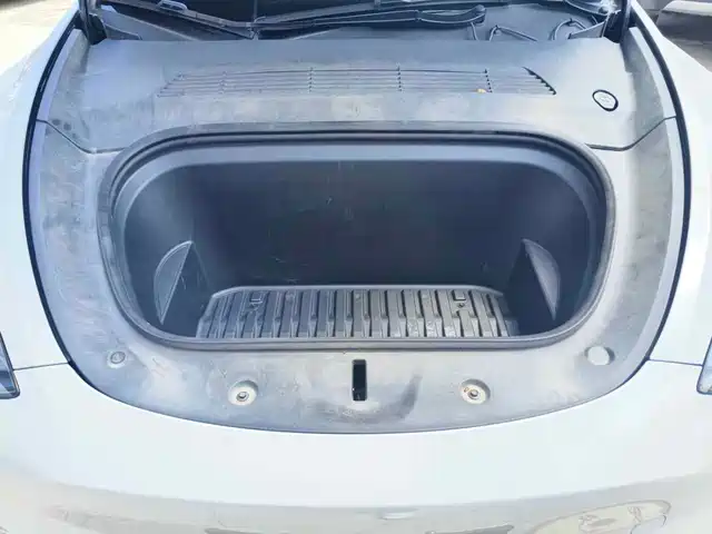 Tesla Model Y 2022 Facelift Rear-Wheel Drive Version — фото 3