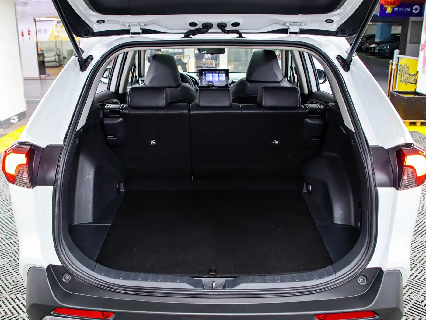 Toyota RAV4 Rongfang 2022 2.0L CVT 4WD Trend Plus Edition фото 16