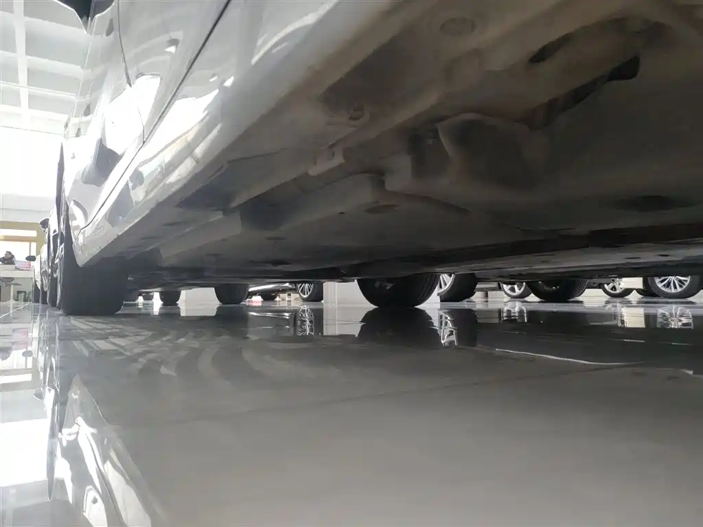 Toyota Avalon 2022 2.0L Luxury Edition фото 21