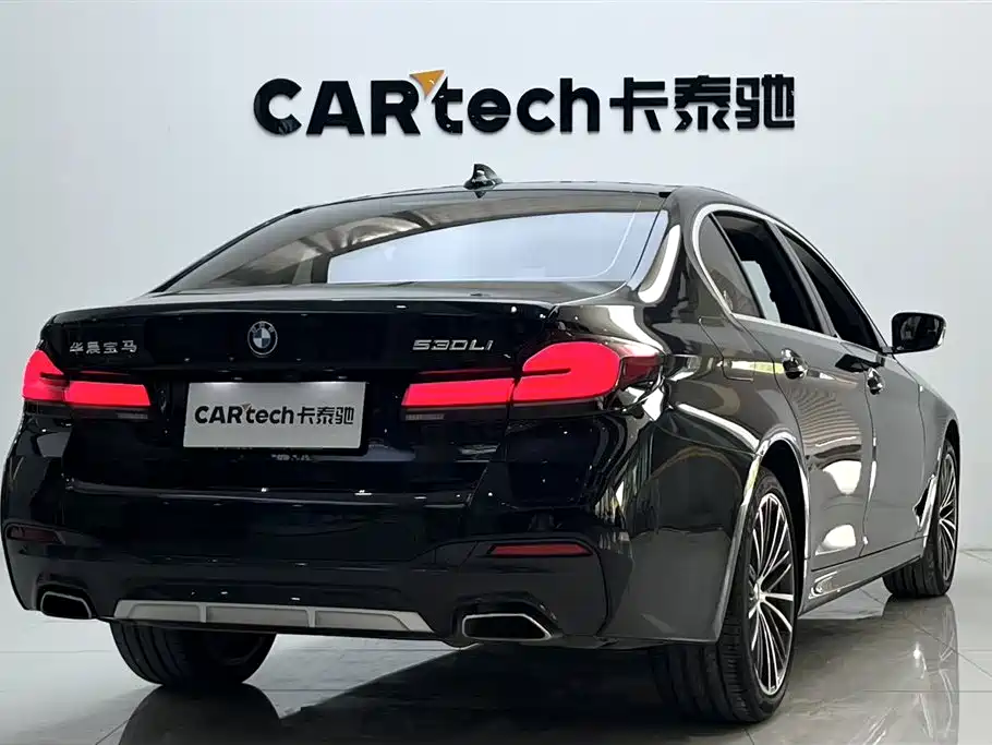 BMW 5 Series 2022 530Li Leading M Sport Package фото 3