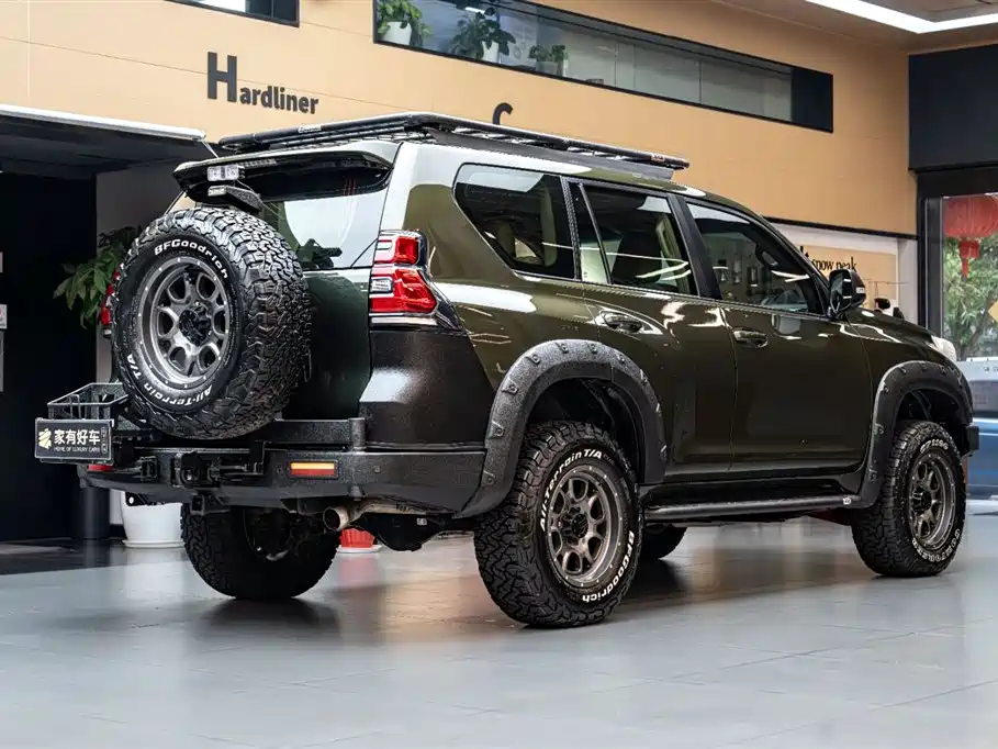 Toyota Prado 2010 4.0L Automatic TX-L фото 4