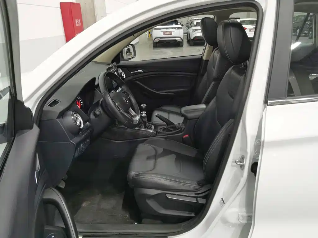 BYD Song 2021 2021 Classic Edition 1.5T Manual Luxury