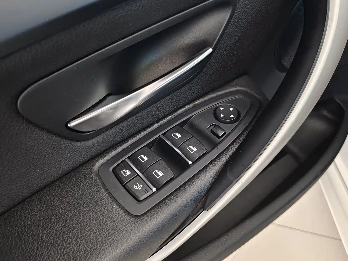 BMW 3 Series GT 2016 320i Fashion Style фото 15
