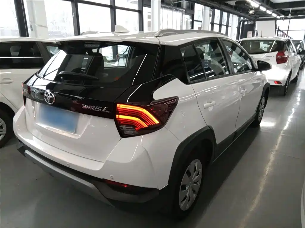 Toyota YARiS L Zhi Xuan 2022 Zhi Xuan X 1.5L CVT Leading PLUS Edition фото 7