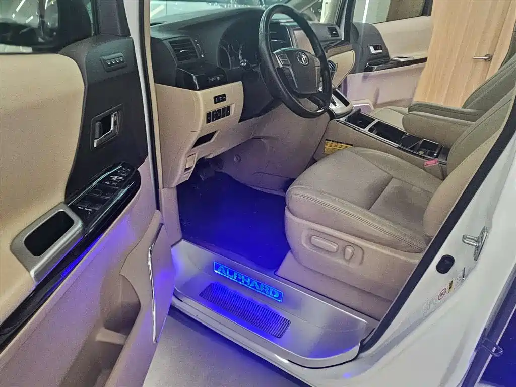 Toyota Alphard 2012 3.5L Premium Edition фото 6