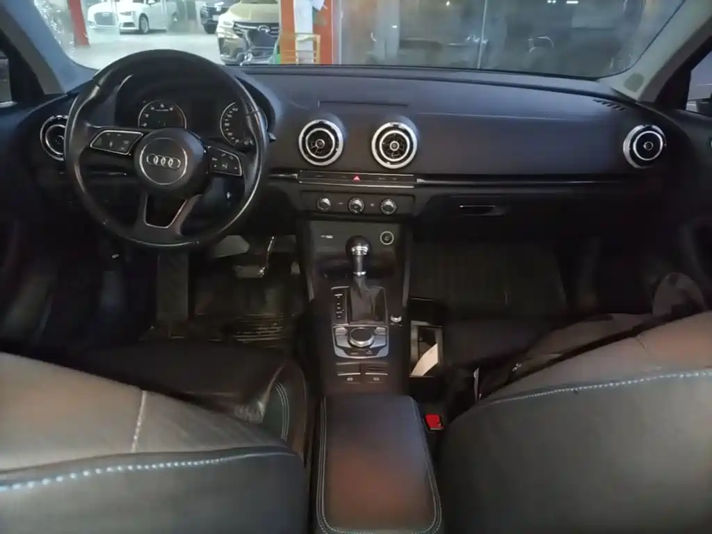 Фото 10 - Audi A3