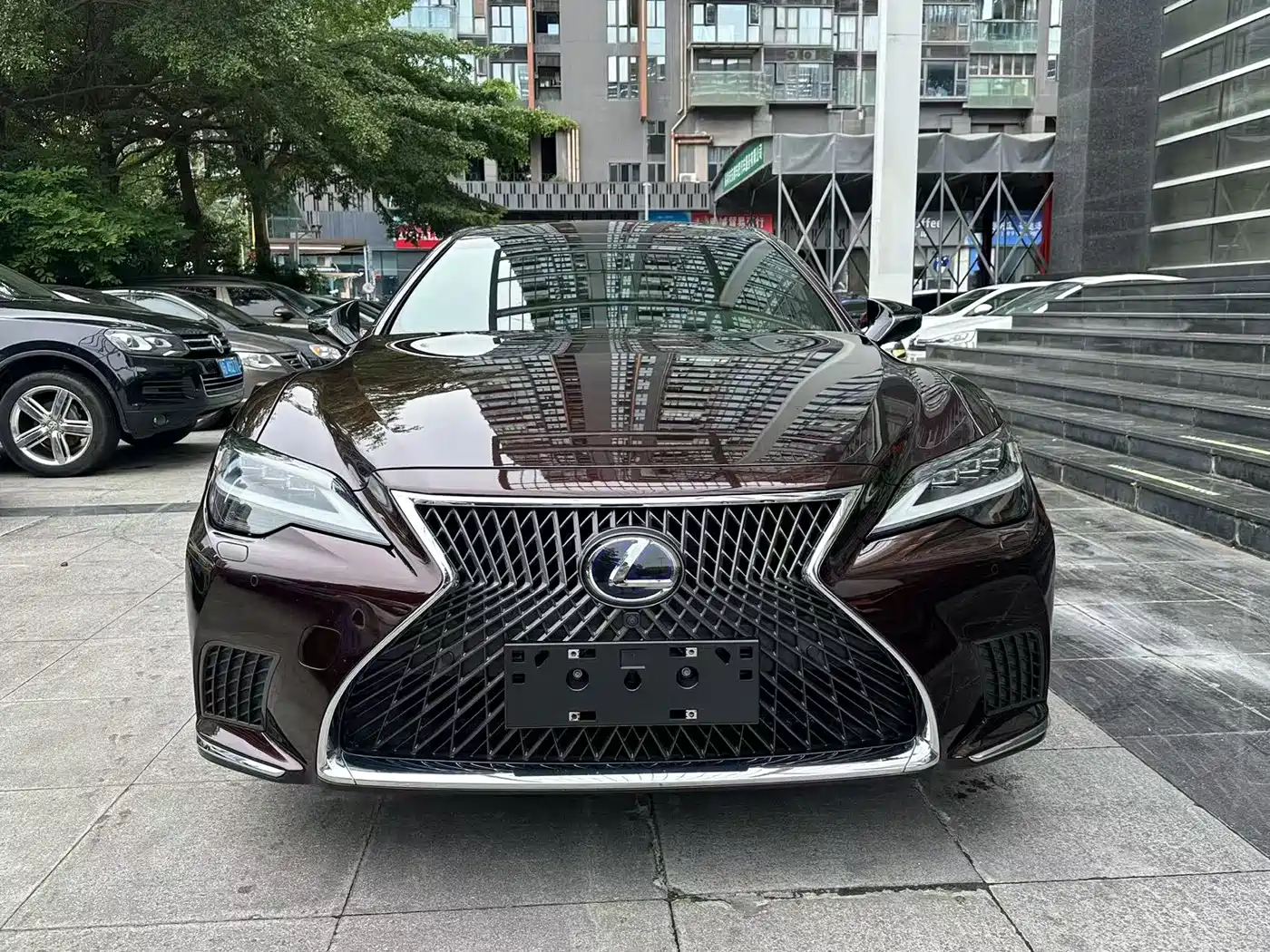 Lexus LS 2021 500h Excellence Edition фото 2