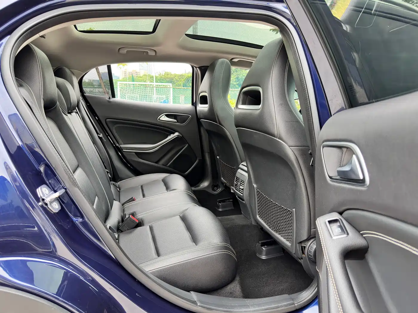 Mercedes-Benz GLA 2018 GLA 200 Dynamic фото 10