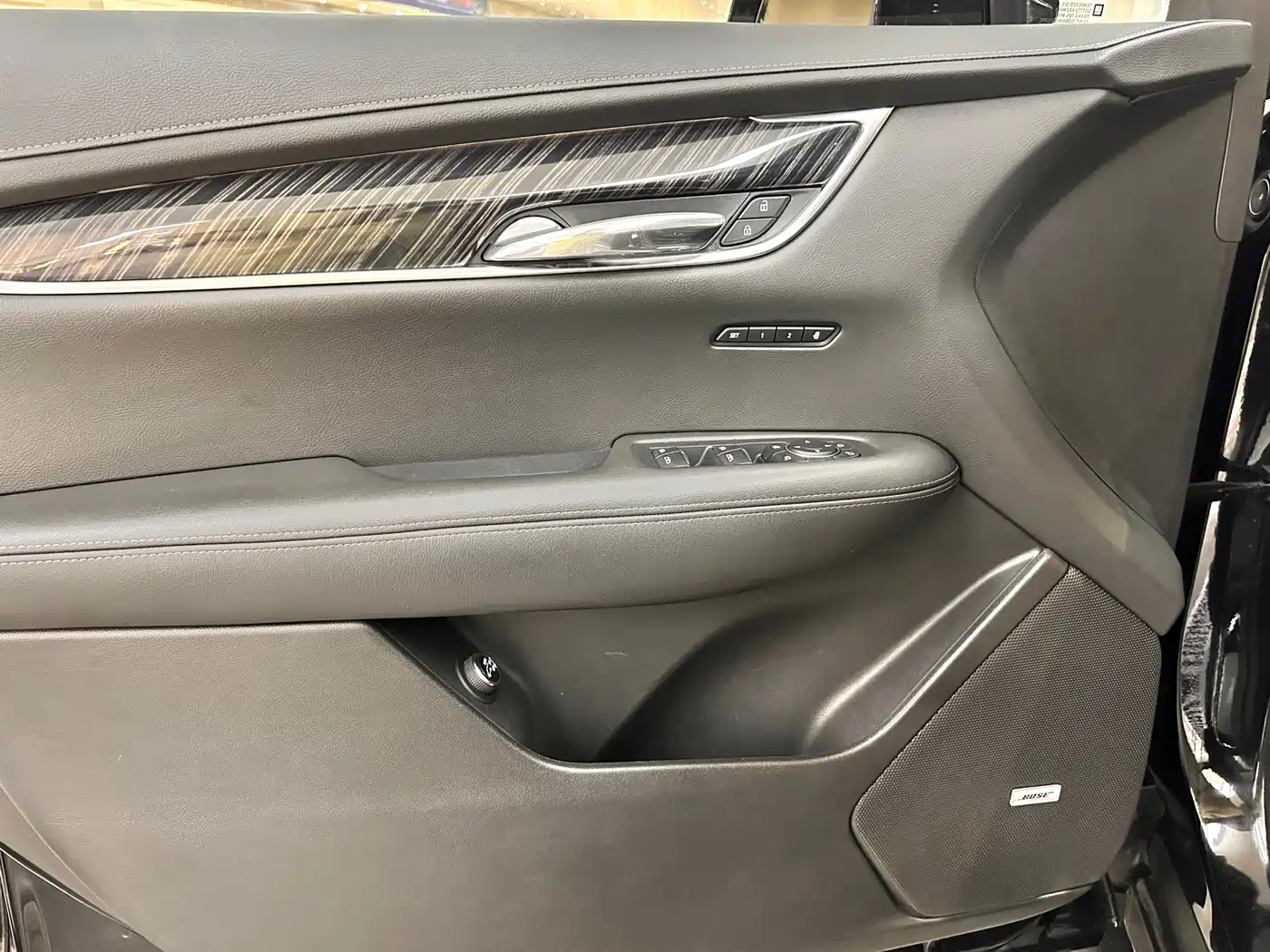 CADILLAC XT6