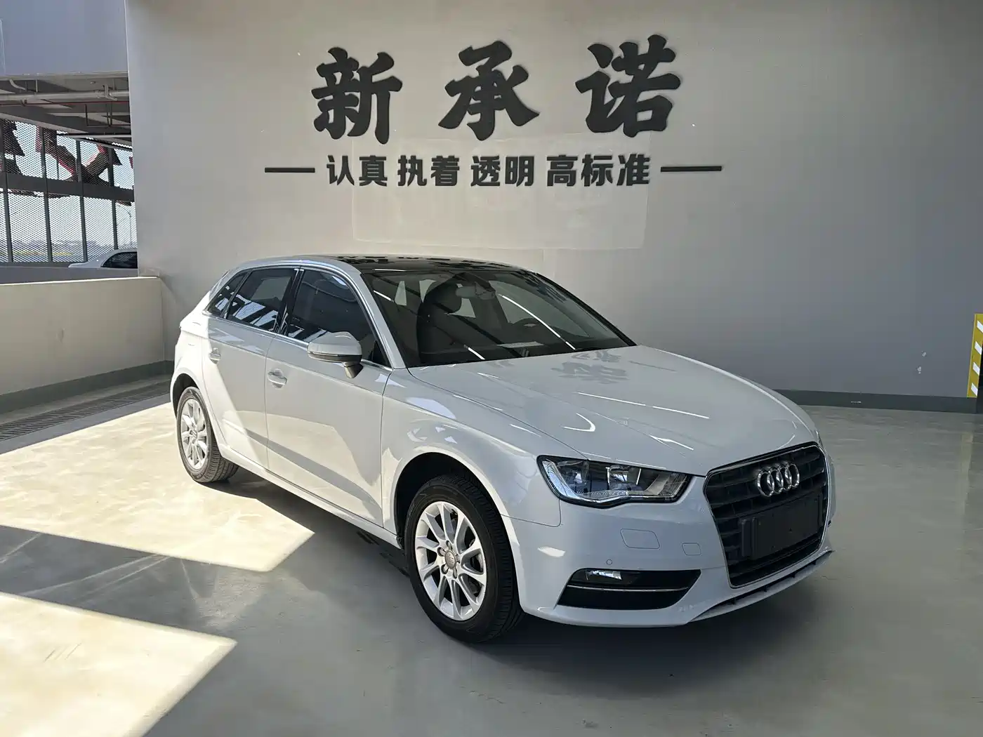 Audi A3 2014 Sportback 35 TFSI Automatic Fashion фото 2