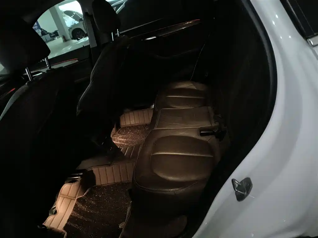 BMW X1 2019 sDrive18Li Premium Model фото 13
