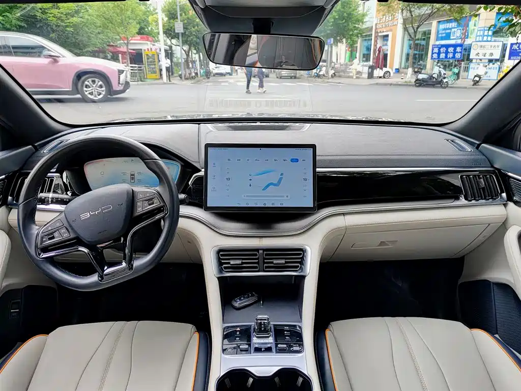 BYD Song PLUS PHEV 2024 Glory Edition DM-i 110km Flagship фото 10