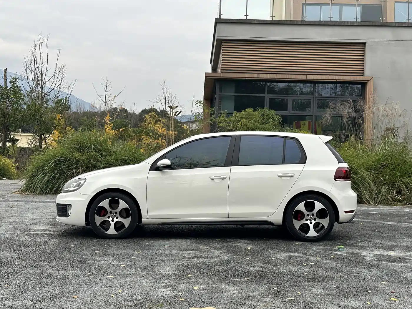 Volkswagen Golf GTI 2012 2.0TSI GTI фото 3
