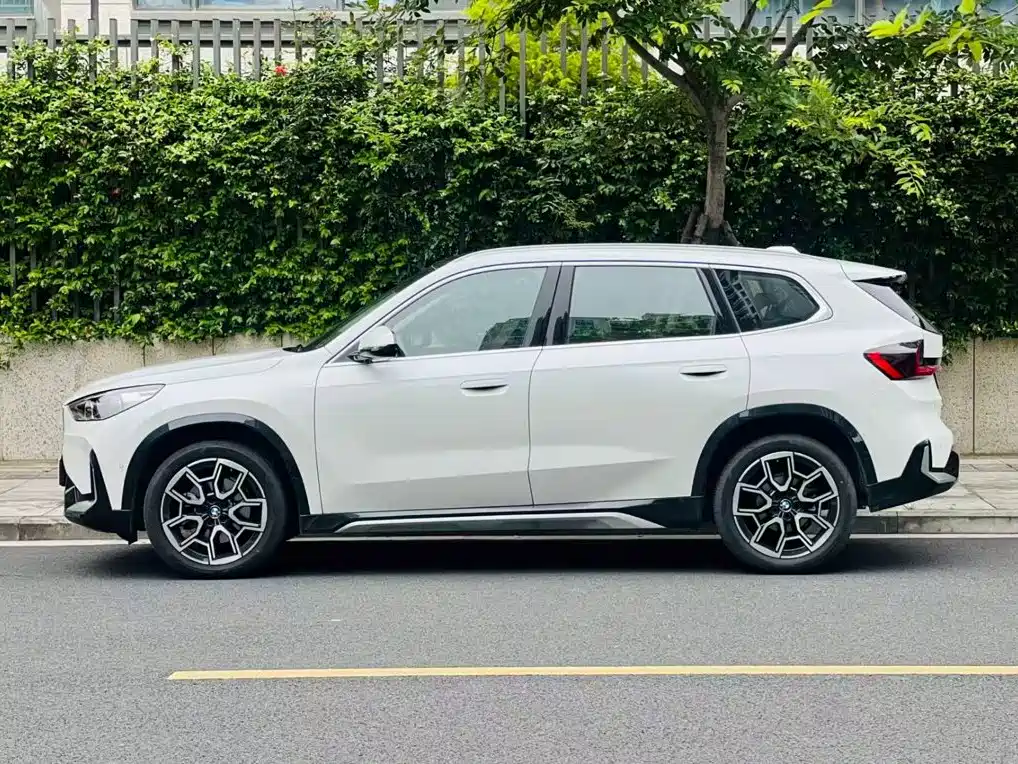 BMW X1 2025 2024 sDrive25Li X Design Package