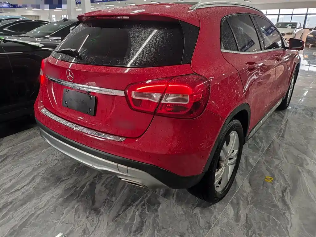 Mercedes-Benz GLA 2016 GLA 200 Dynamic фото 5
