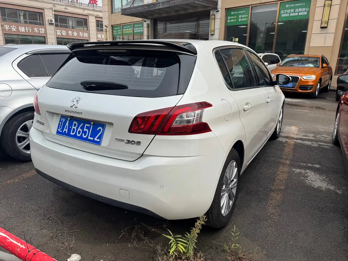 Peugeot 308S 2015 1.2T Auto Dynamic Edition фото 9