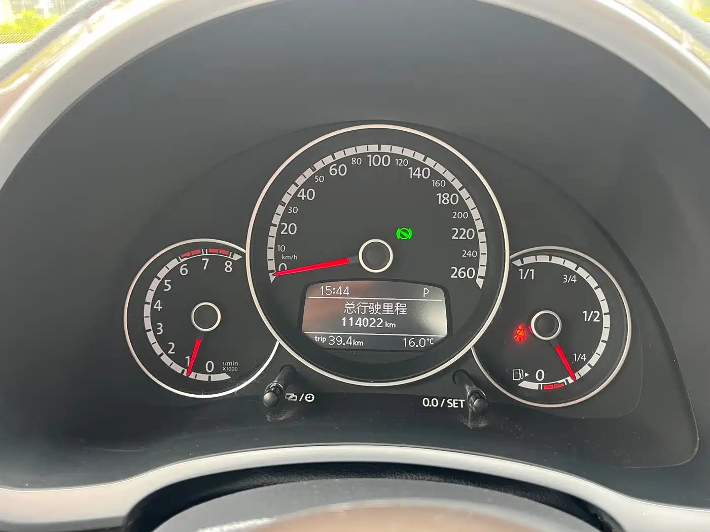 Volkswagen Beetle 2014 1.4TSI Fashion Edition фото 16