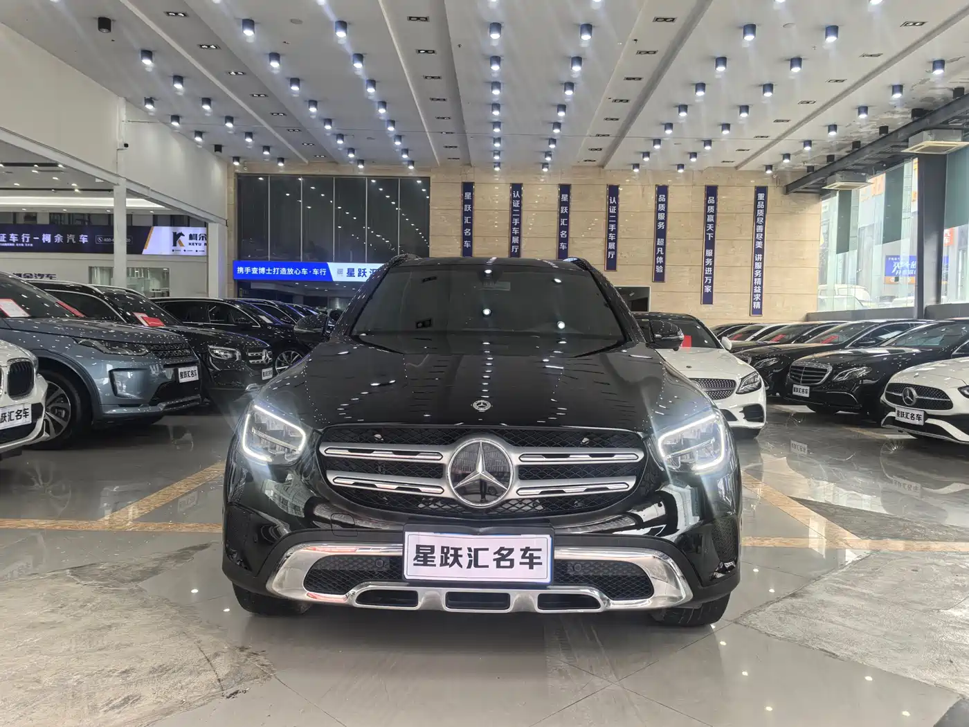 MERCEDES-BENZ GLC