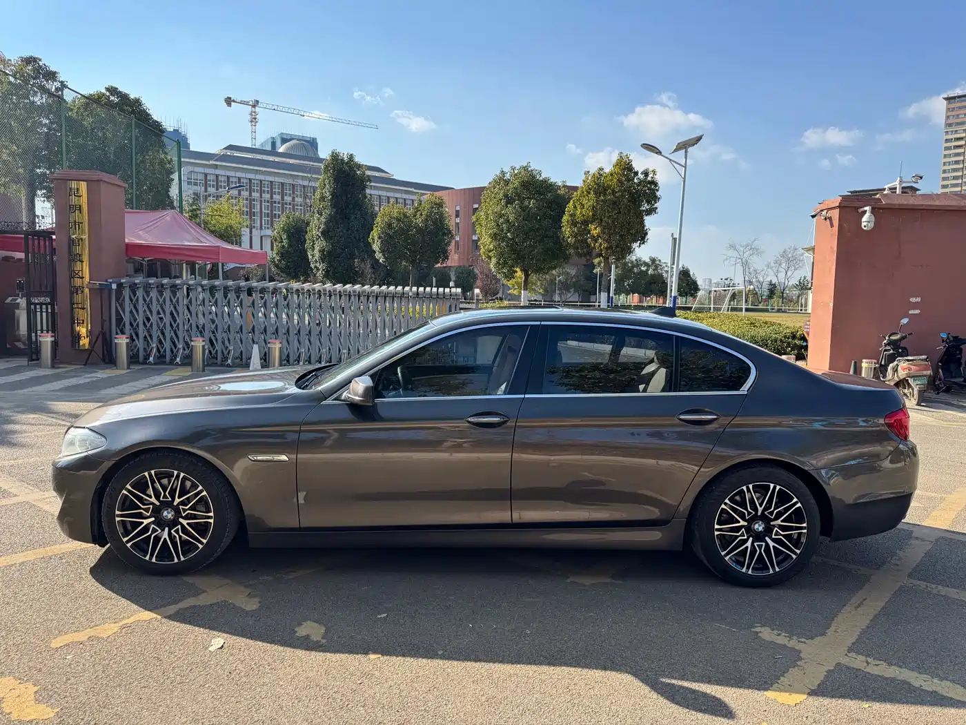 BMW 5 Series 2012 535Li Luxury фото 7