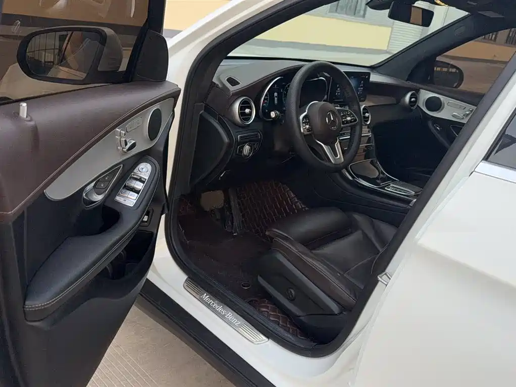 Mercedes-Benz GLC 2022 Facelift III GLC 260 L 4MATIC Dynamic фото 13