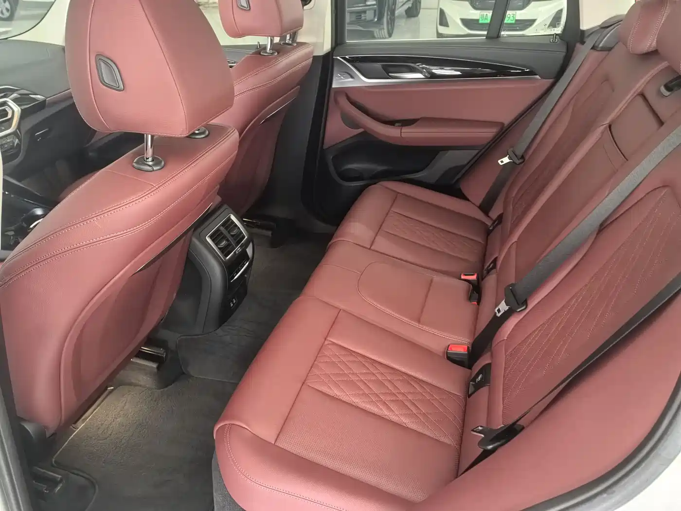 BMW iX3 2023 Leading Type фото 6