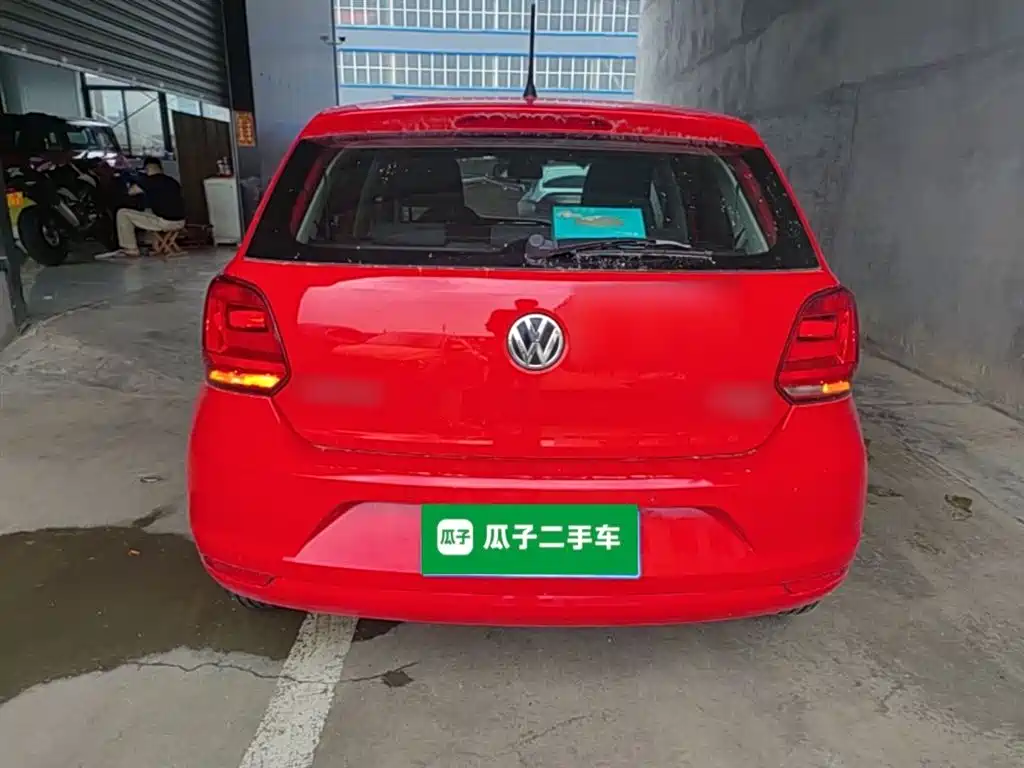Volkswagen Polo 2014 1.6L Automatic Comfort Edition фото 4