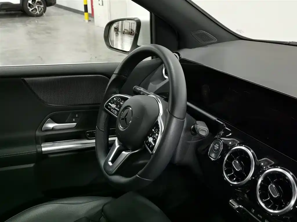 Mercedes-Benz B-Class 2022 Facelift B 200 Fashion фото 22