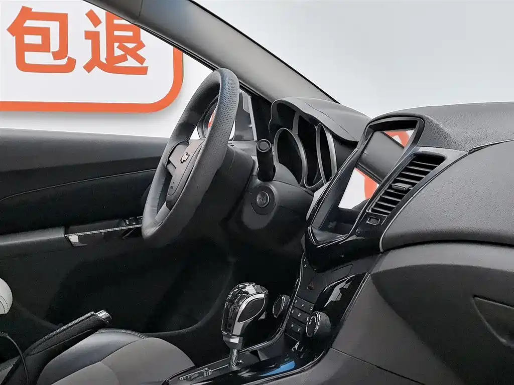 Chevrolet Cruze 2014 1.6L SL Million Commemorative Edition AT фото 22