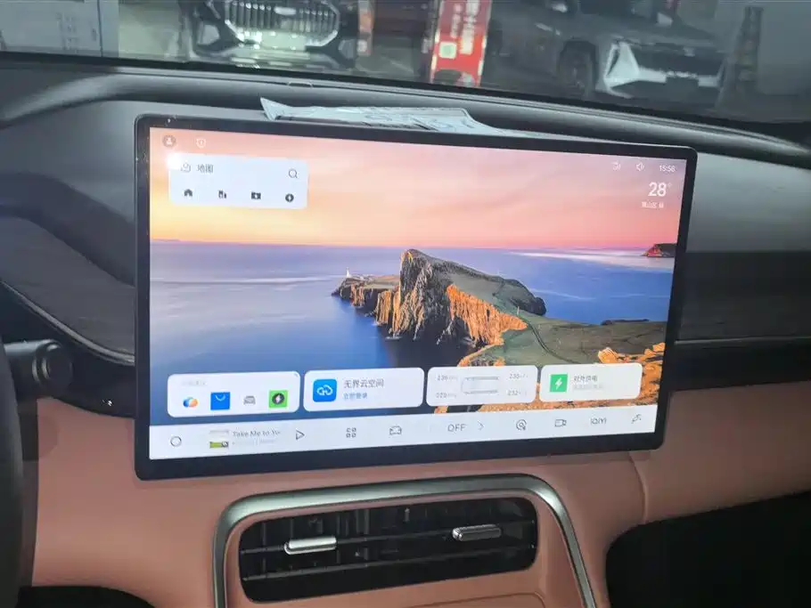 Geely Galaxy Galaxy L6 2025 EM-i 140km Starship Edition фото 13