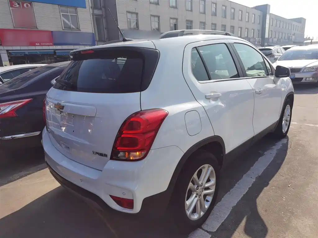 Chevrolet Trax 2018 330T Automatic 2WD Luxury фото 23