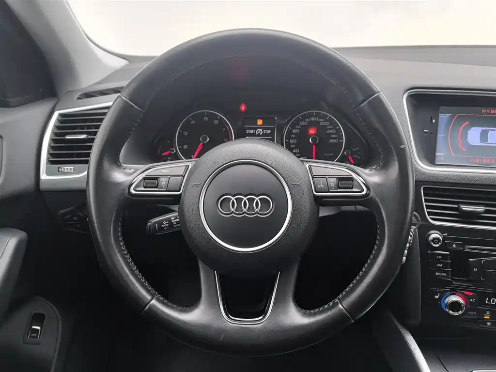Audi Q5 2016 40 TFSI Technology Model фото 11