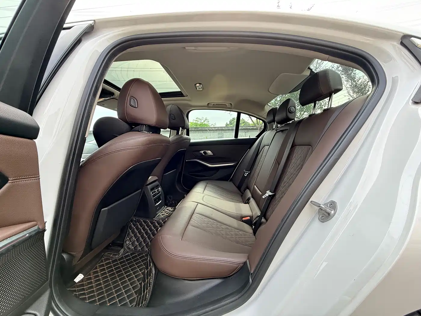 BMW 3 Series 2022 325i M Sport Package фото 6