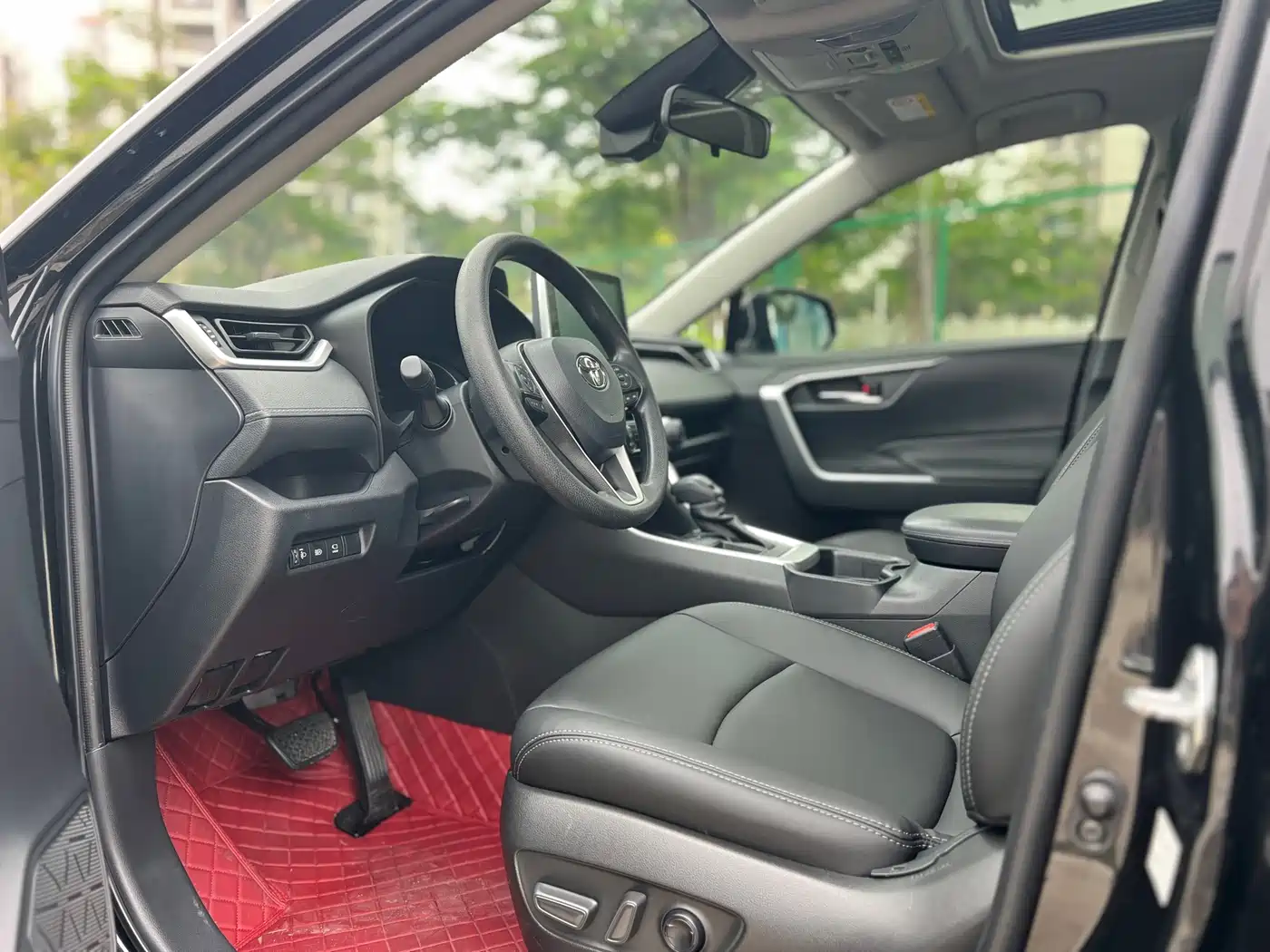 Toyota RAV4 Rongfang 2021 2.0L CVT 2WD Trend фото 4