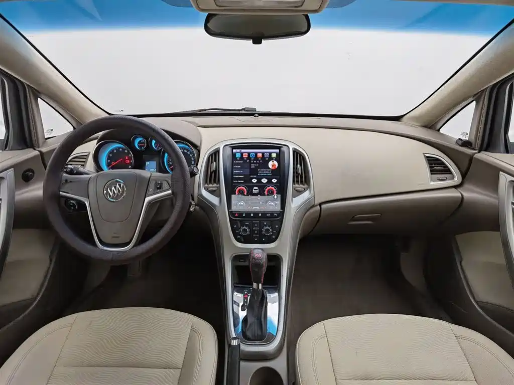 Buick Excelle 2013 GT 1.6L Automatic Fashion Edition фото 5